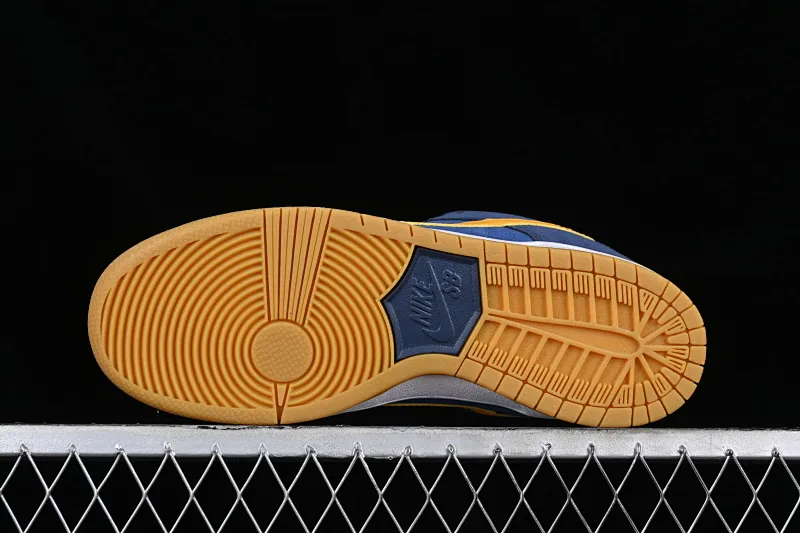 All categories Nk SB Dunk series Nk SB Dunk Low low-top skate shoes K version Nk SB Dunk Low "Barcelona" Barcelona dress color Dunk series retro low-top skate shoes DJ0606-400